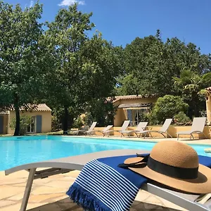 le-clos-des-cigales.fr-provencehotel.com/
